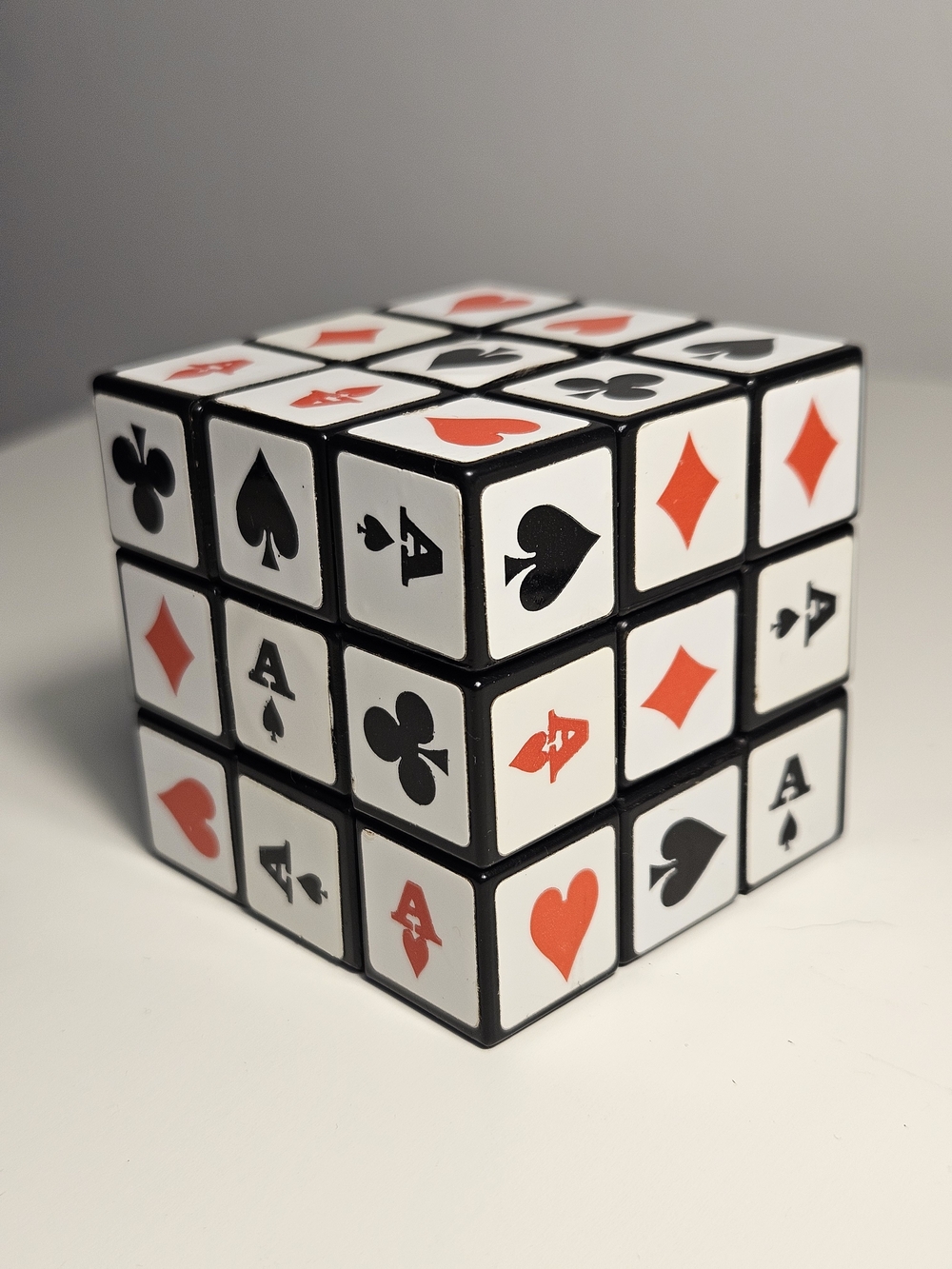 Playing Card Suited Themed 3x3 Puzzle Solving Cube Design - White/Black/Red